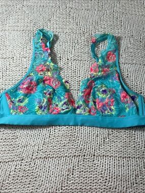 PINK Victoria’s Secret Lace Plunge Bralette